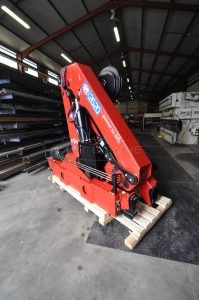 Fourniture HMF d'une grue 26-20